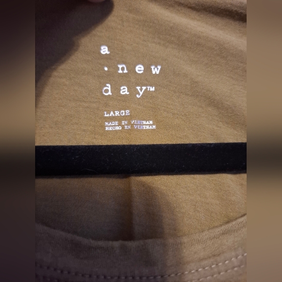 Women's Olive Green Puff Sleeve Top - Picture 6 of 7